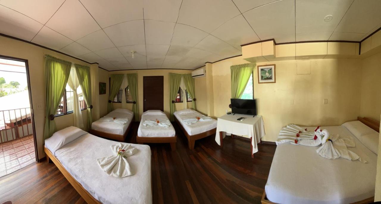 Hotel Sierpe River- Oleaje Sereno Exteriör bild